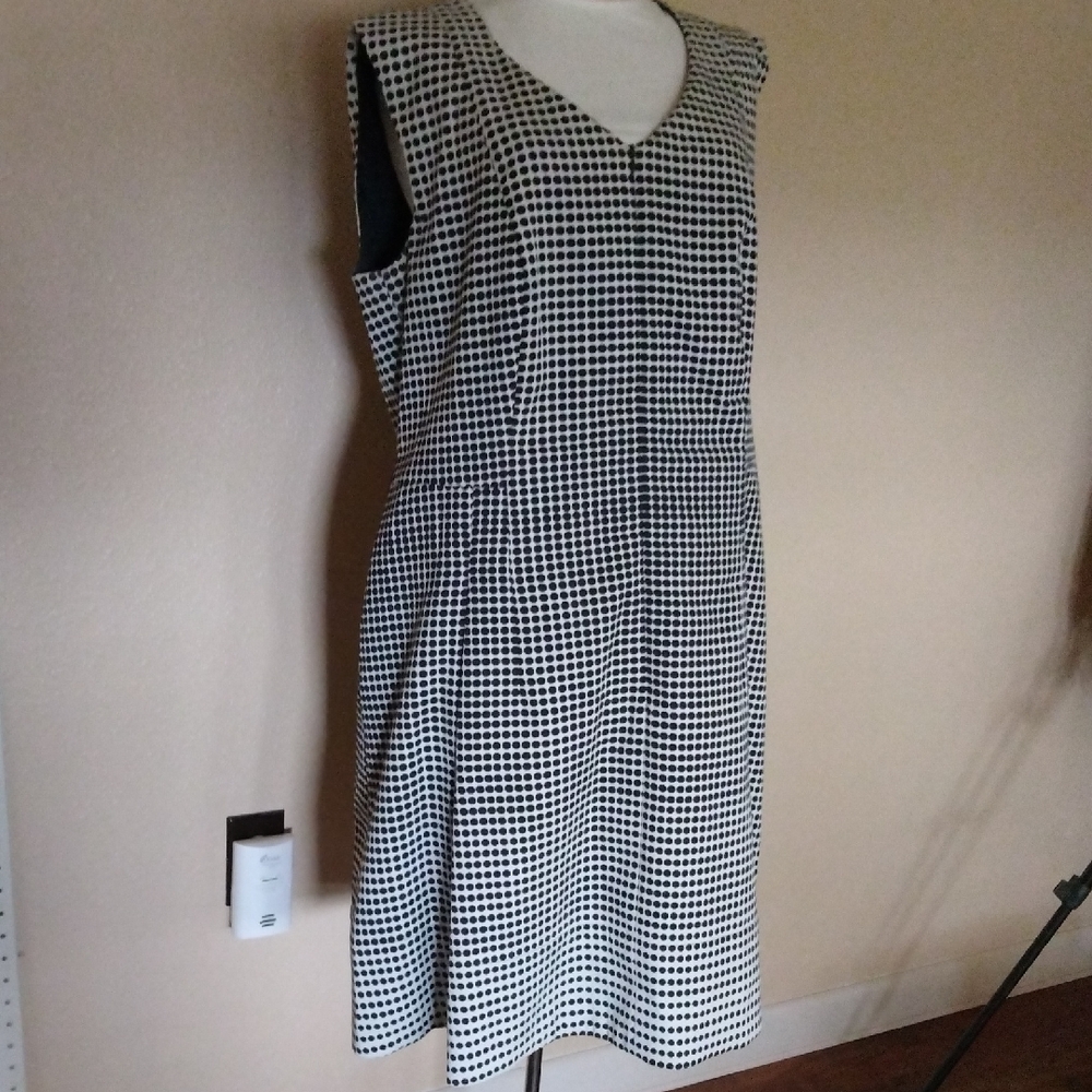 AKRIS PUNTO DRESS SIZE 14